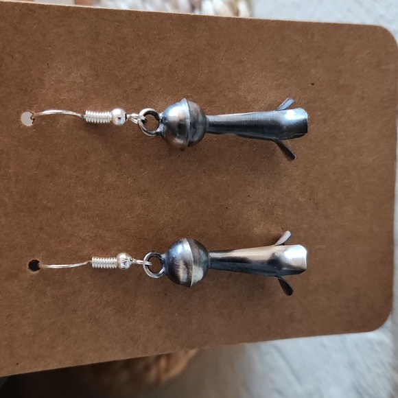 NWOT Native American Navajo Sterling Squash Blossom Dangle Earrings ๐โค๏ธ - Picture 3 of 9